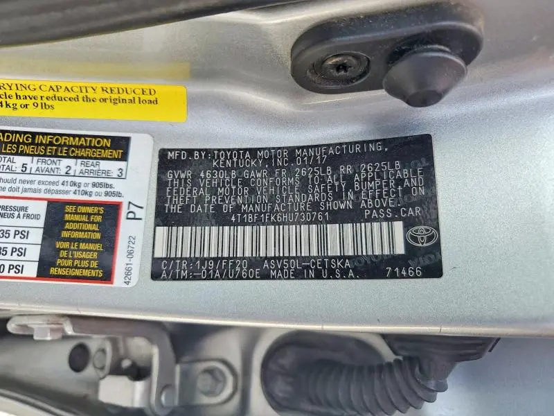 2017 TOYOTA CAMRY SE  