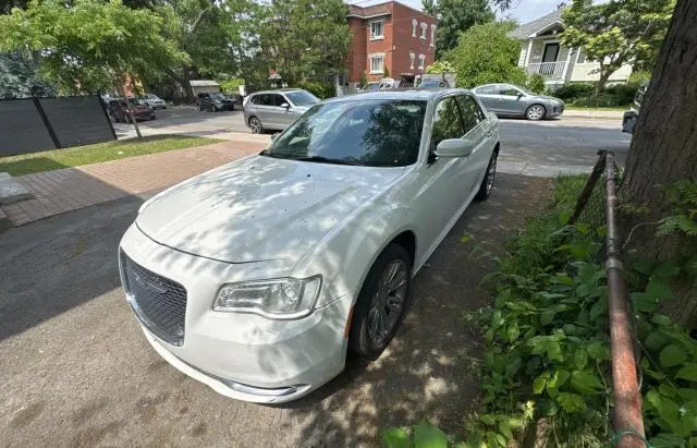 2017 CHRYSLER 300 LIMITED  