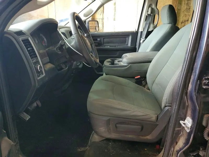 2015 RAM 1500 ST  