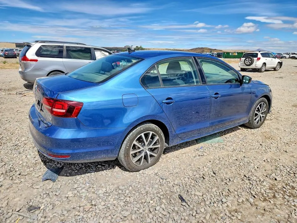 2016 VOLKSWAGEN JETTA SE  