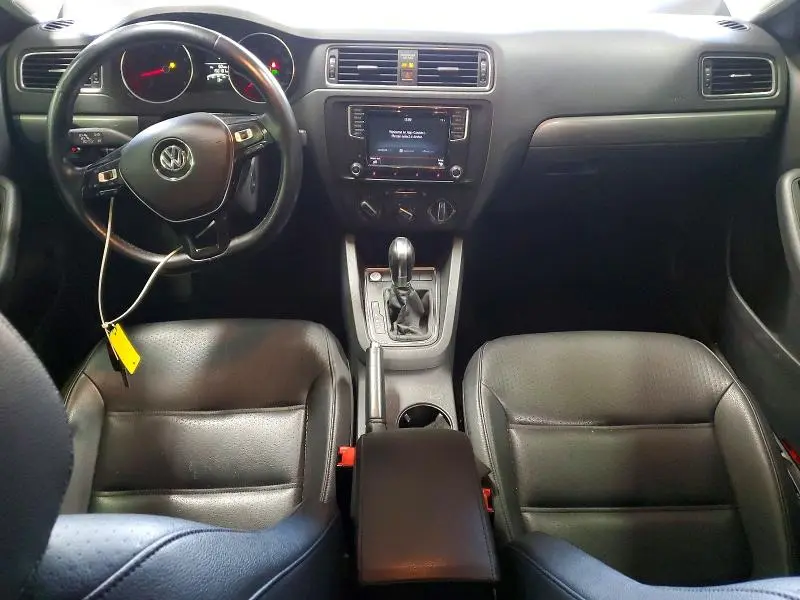 2016 VOLKSWAGEN JETTA SE  