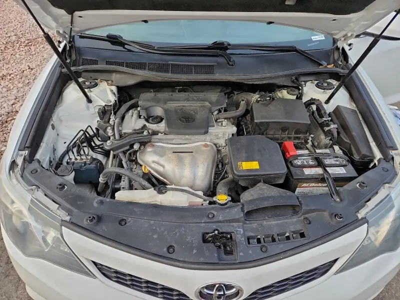 2014 TOYOTA CAMRY L  