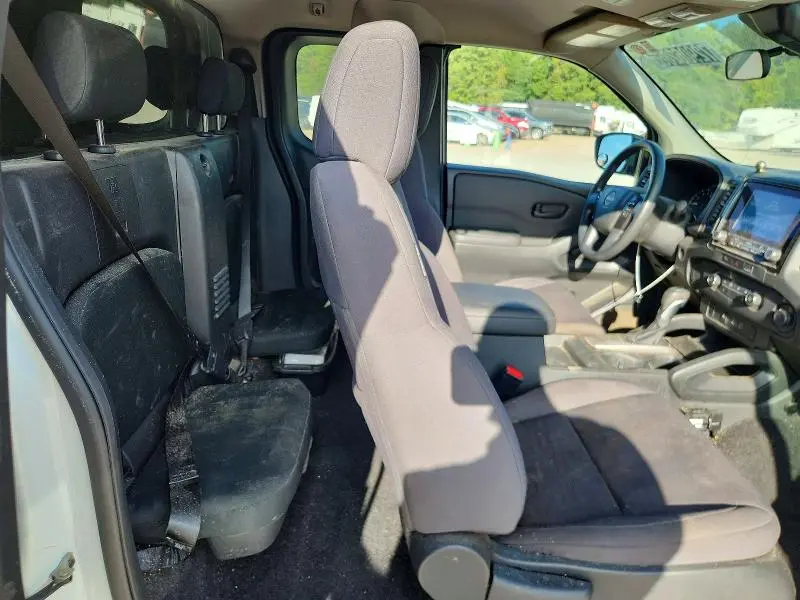 2024 NISSAN FRONTIER S  