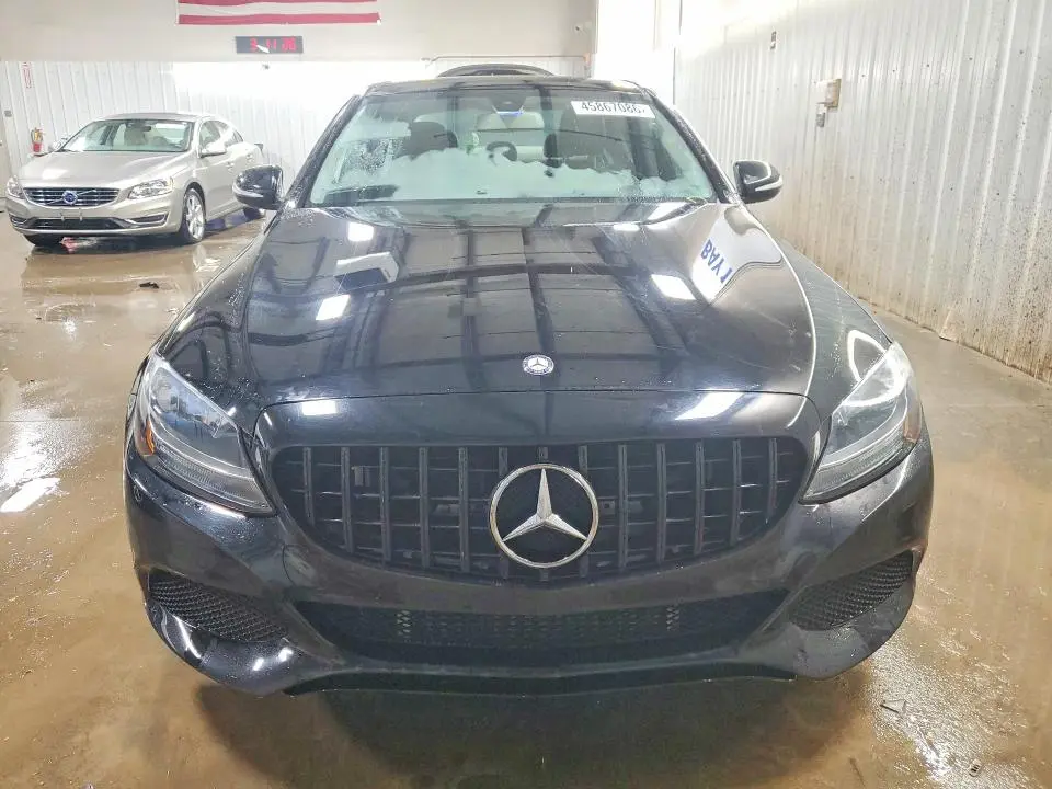 2015 MERCEDES-BENZ C 300  