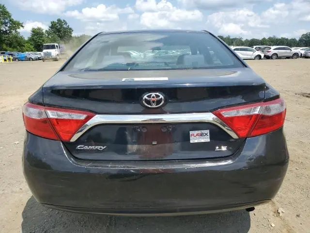2016 TOYOTA CAMRY LE  