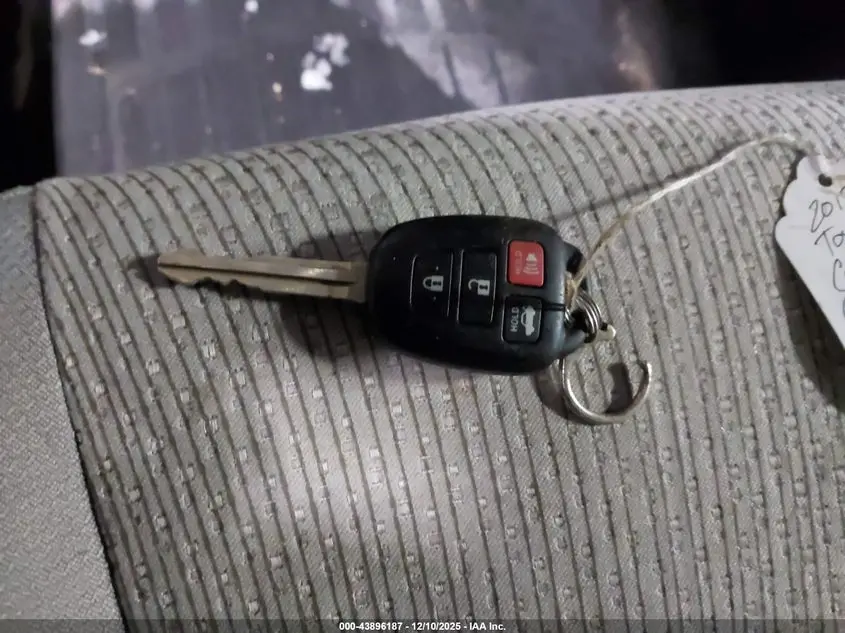 2012 TOYOTA CAMRY LE