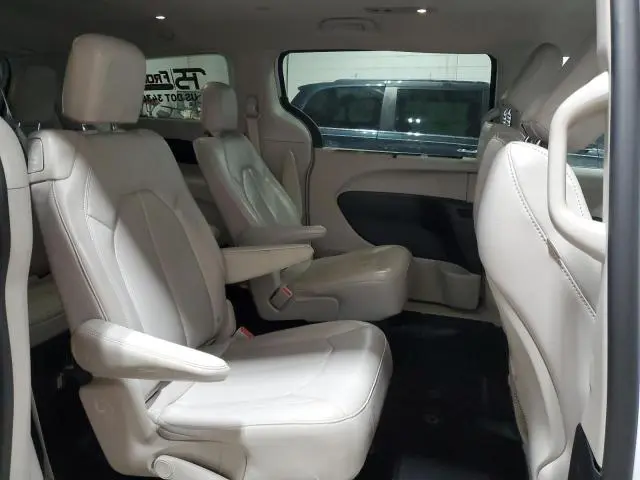 2021 CHRYSLER VOYAGER LXI  