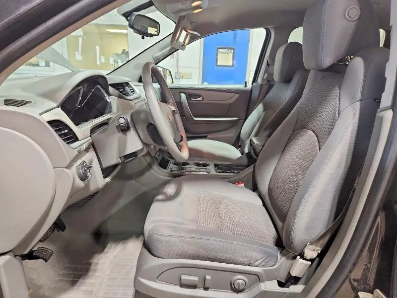 2013 CHEVROLET TRAVERSE 2LT  