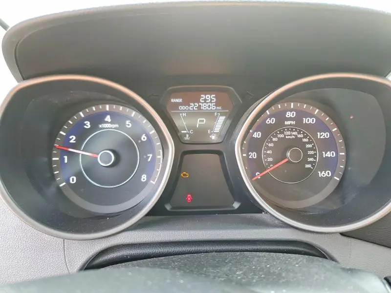2013 HYUNDAI ELANTRA GLS  