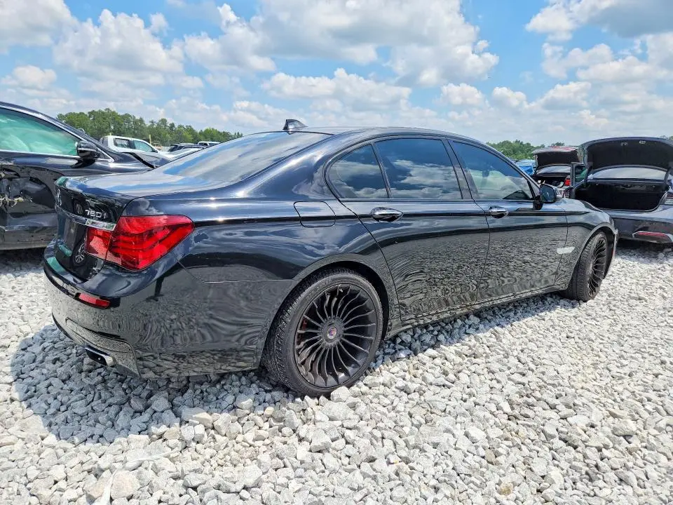 2013 BMW 750 XI  