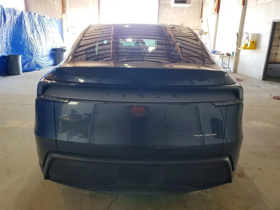 2026 TESLA MODEL Y   