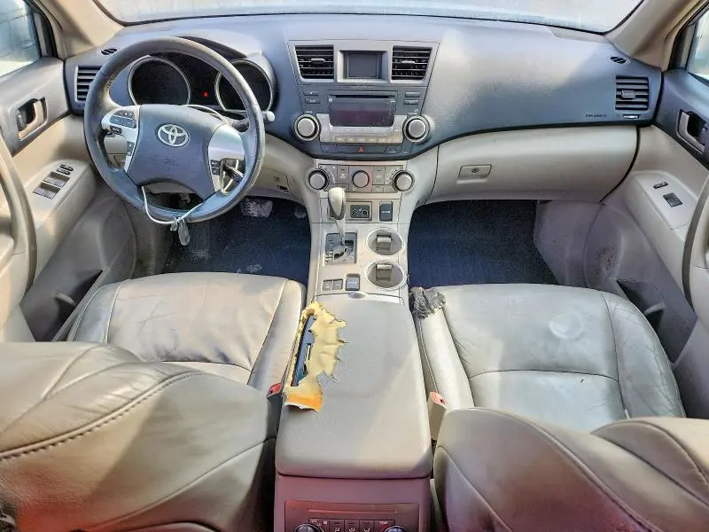 2011 TOYOTA HIGHLANDER BASE  