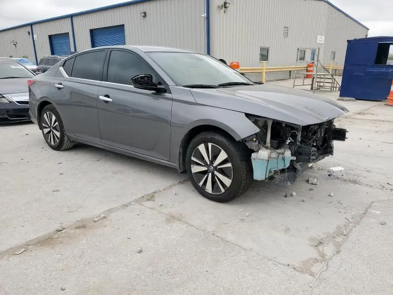 2019 NISSAN ALTIMA SV  