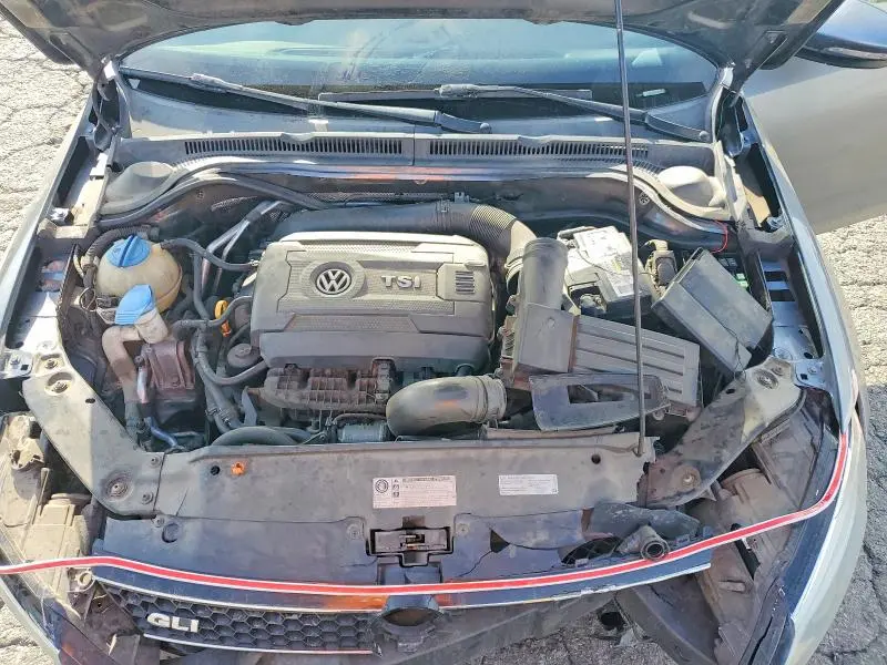 2013 VOLKSWAGEN JETTA GLI  