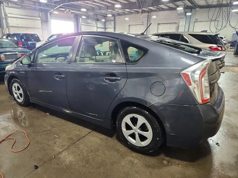 2013 TOYOTA PRIUS   