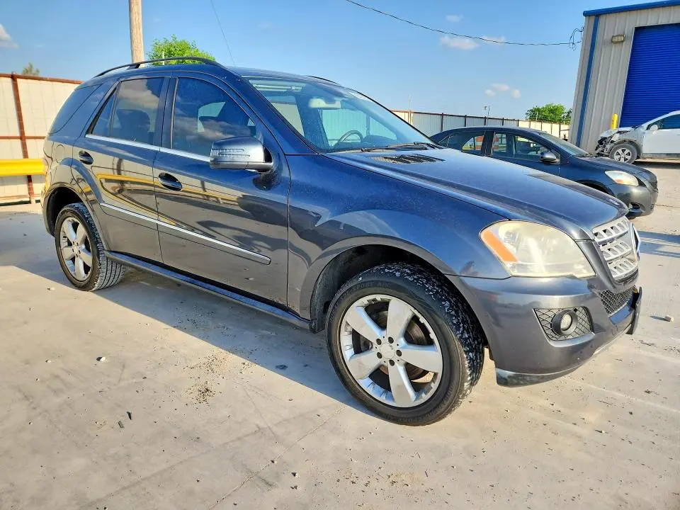 2011 MERCEDES-BENZ ML   