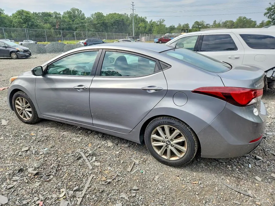 2014 HYUNDAI ELANTRA SE  