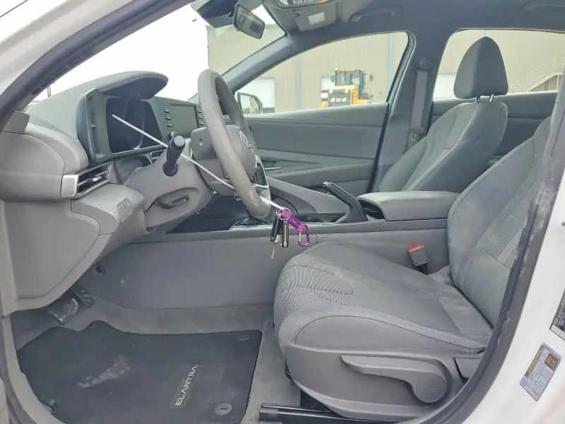 2023 HYUNDAI ELANTRA SE  
