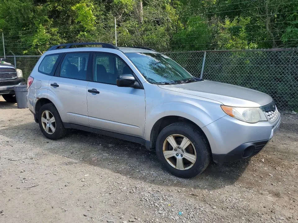 2013 SUBARU FORESTER 2.5X  