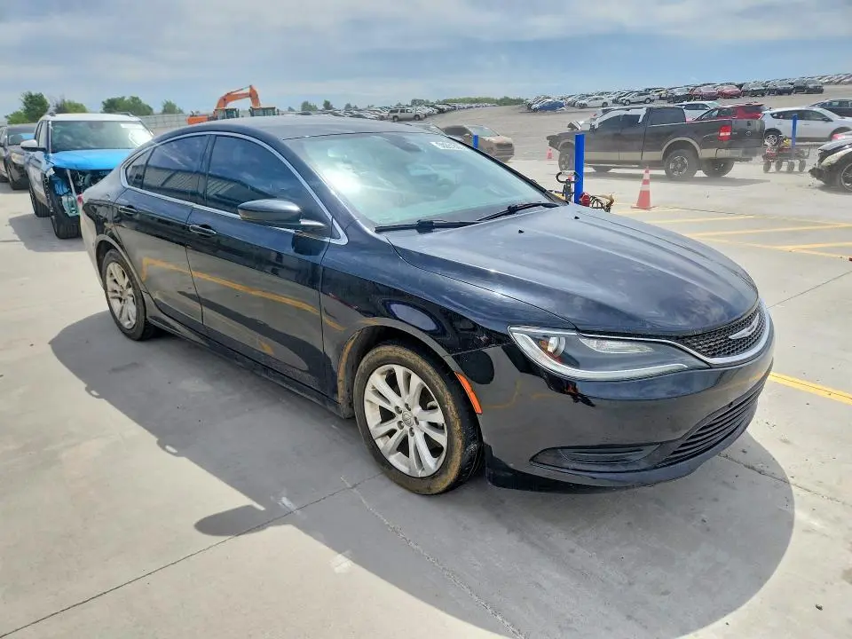 2016 CHRYSLER 200 LX  