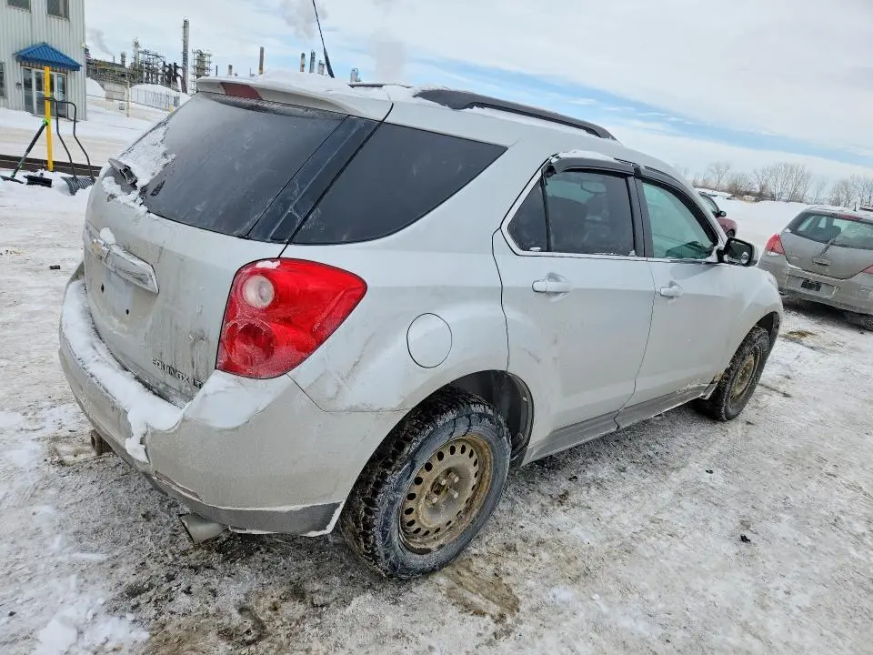 2010 CHEVROLET EQUINOX LT  