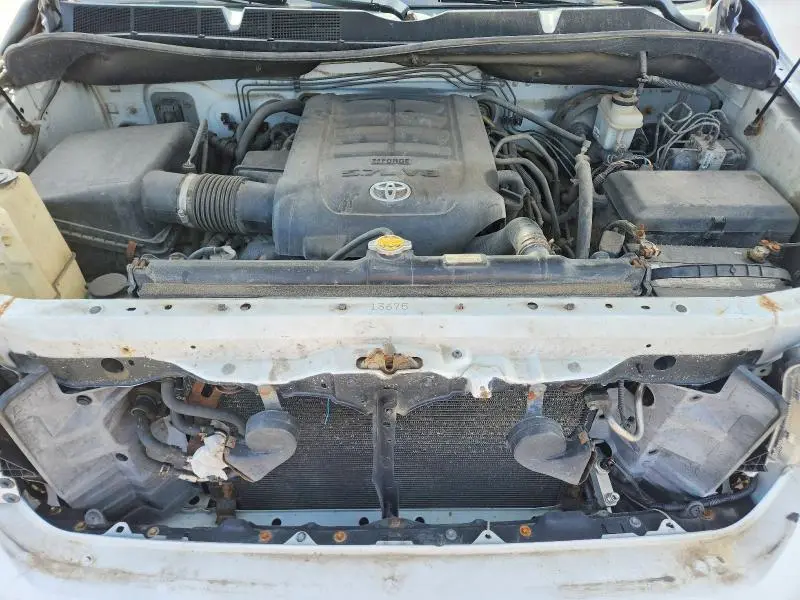 2013 TOYOTA TUNDRA CREWMAX SR5  