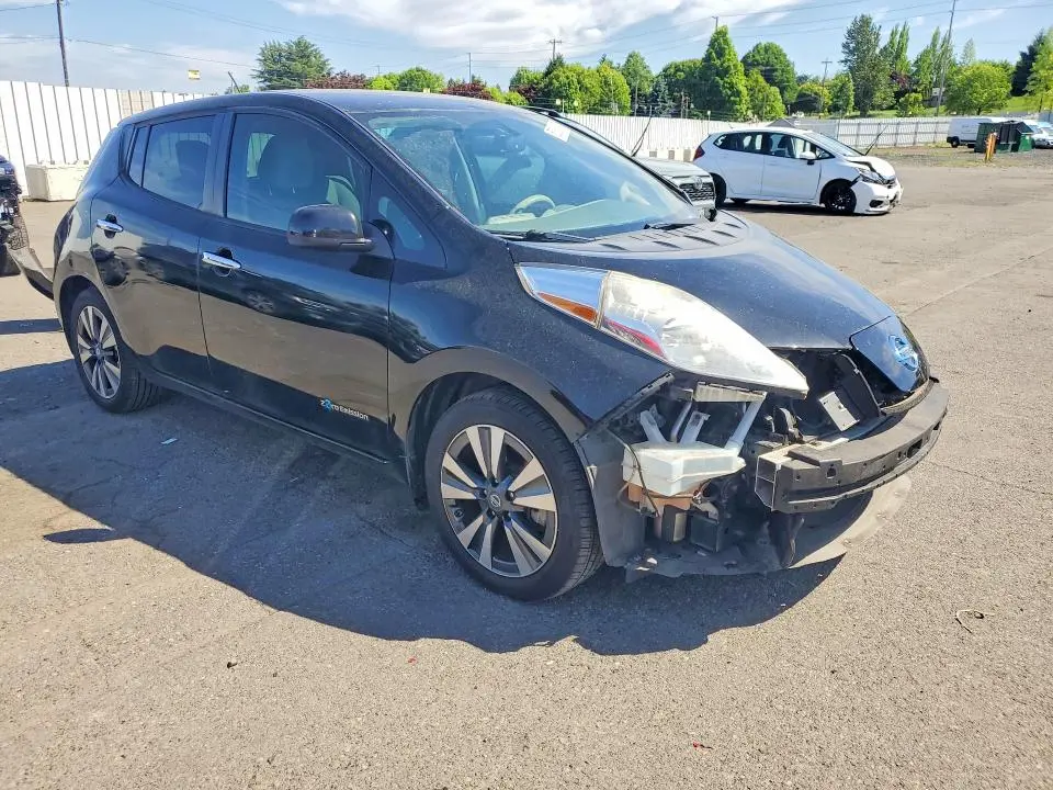 2016 NISSAN LEAF SV  