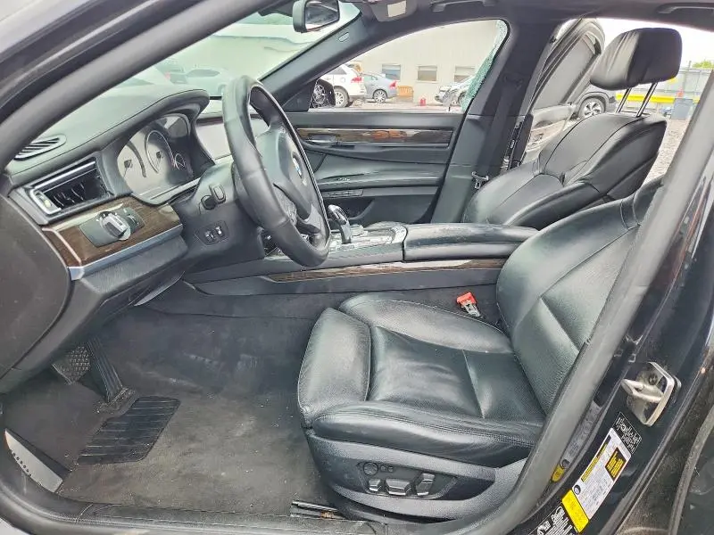2012 BMW 750 XI  