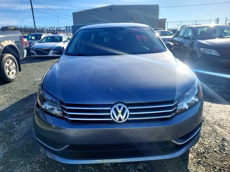 2013 VOLKSWAGEN PASSAT S  