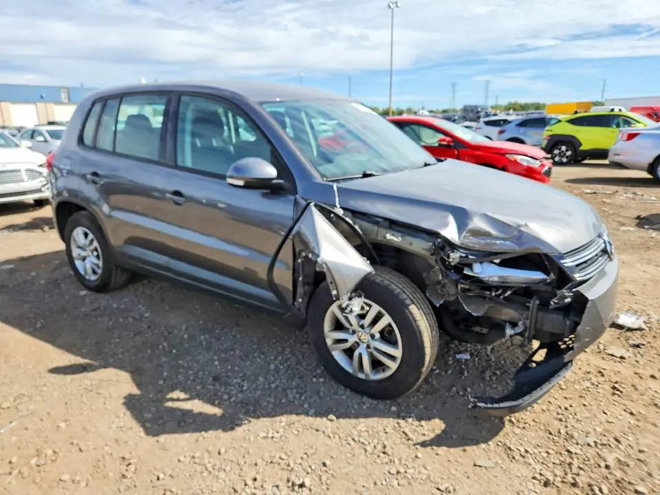 2012 VOLKSWAGEN TIGUAN S  