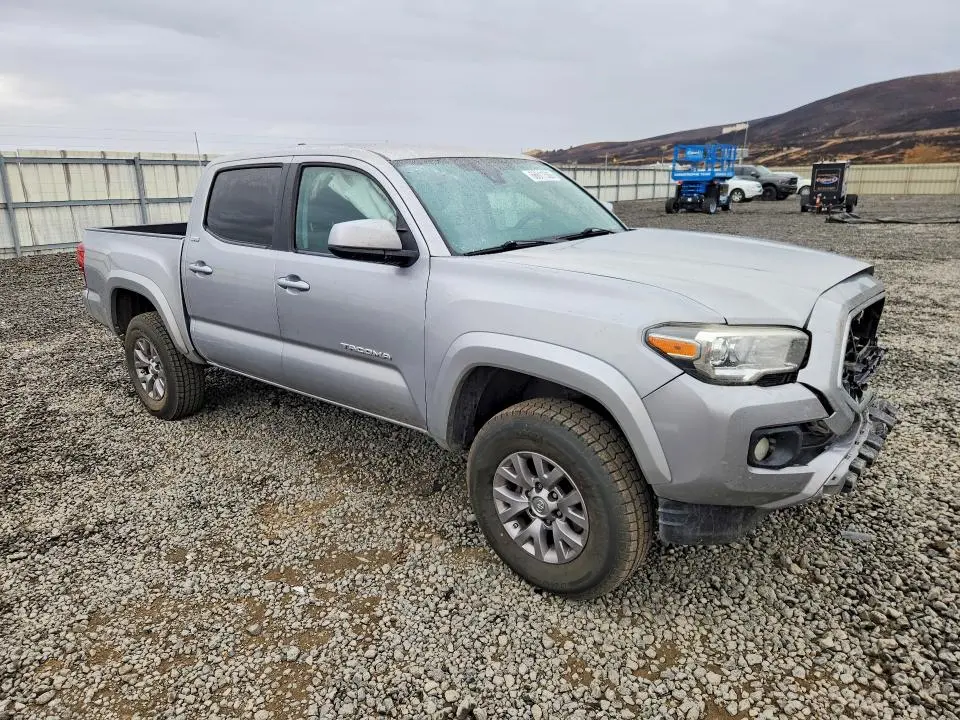 2018 TOYOTA TACOMA SR5 V6  