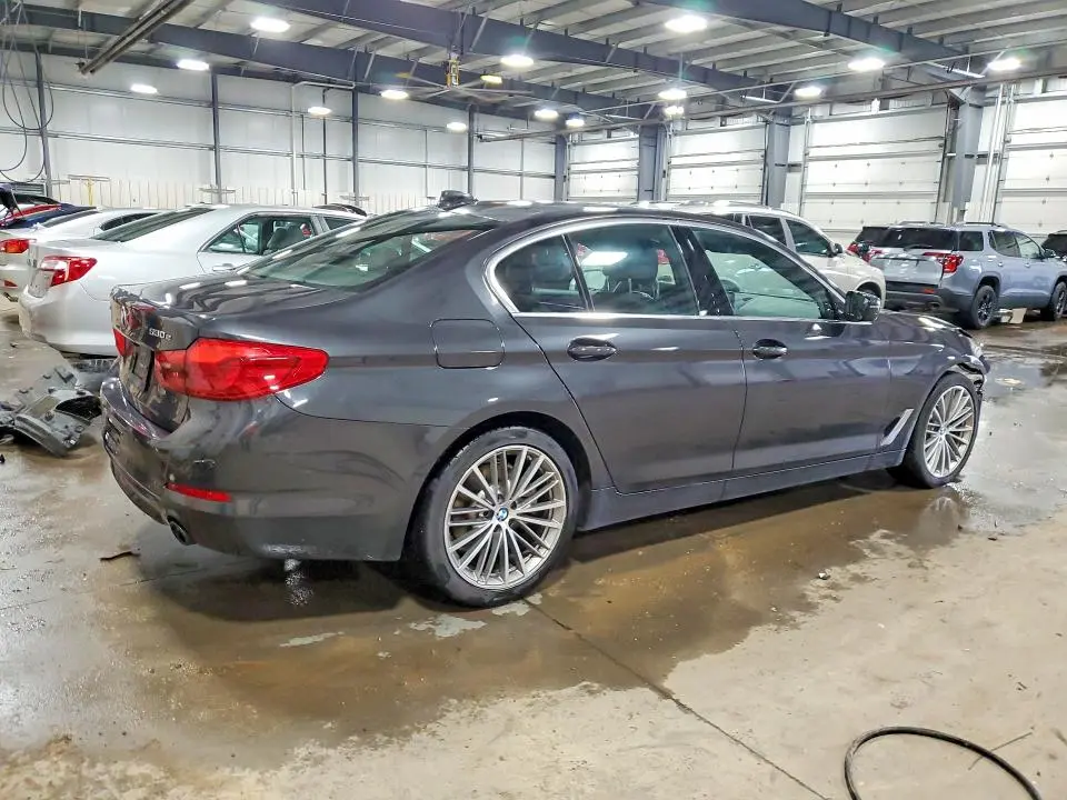2020 BMW 530XE   