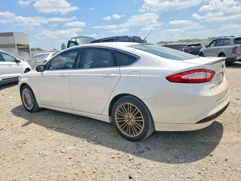 2014 FORD FUSION SE  