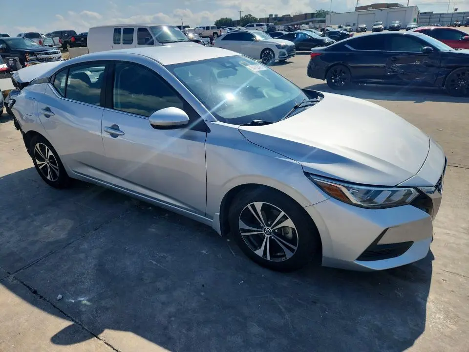 2022 NISSAN SENTRA SV  