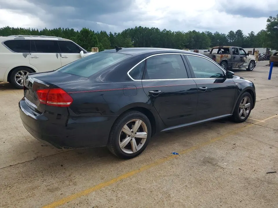 2014 VOLKSWAGEN PASSAT S  