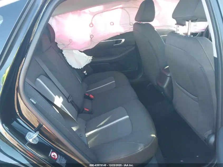 2022 HYUNDAI SONATA SE