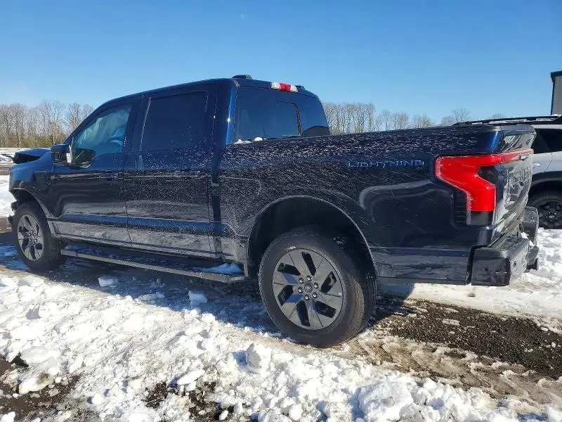 2023 FORD F150 LIGHTNING PRO  