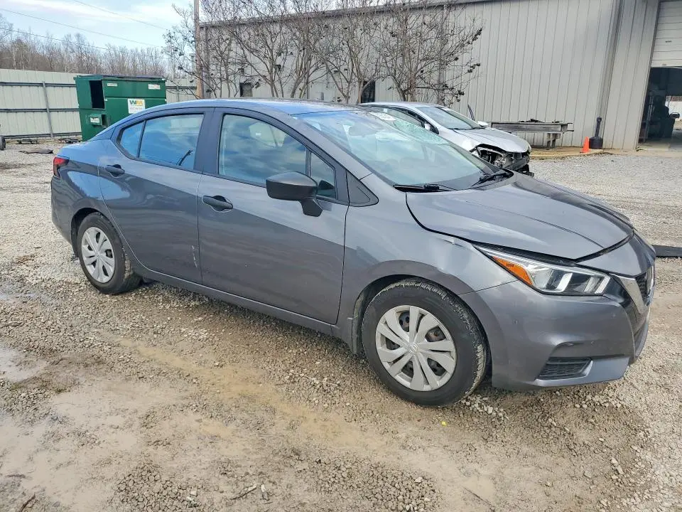 2021 NISSAN VERSA S  