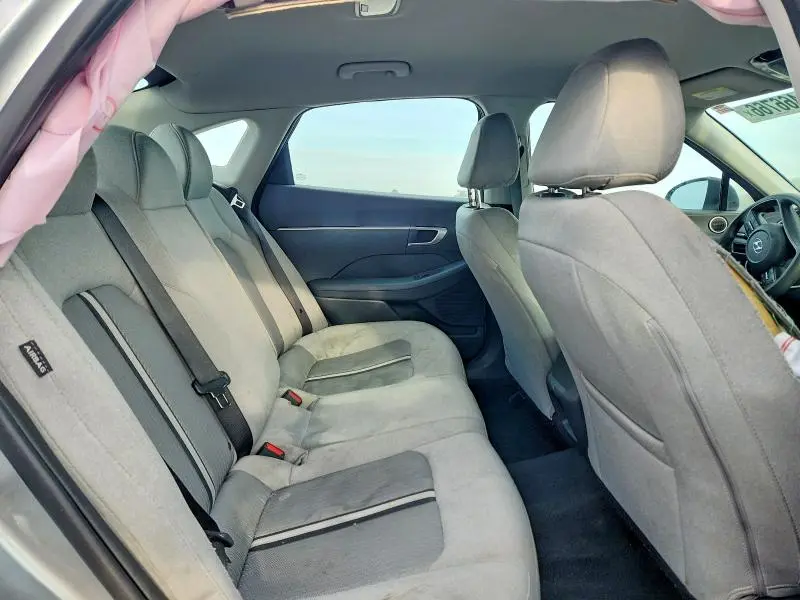 2021 HYUNDAI SONATA SE  