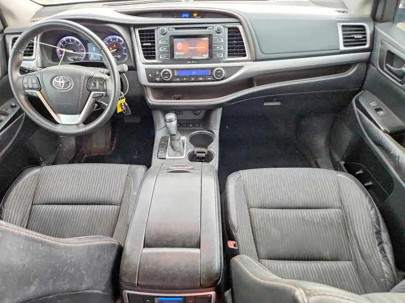 2014 TOYOTA HIGHLANDER LE PLUS  