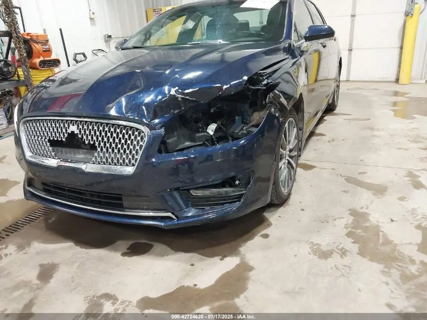 2017 LINCOLN MKZ PREMIERE