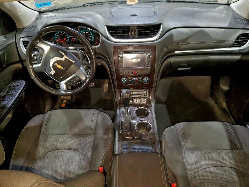 2017 CHEVROLET TRAVERSE LT  