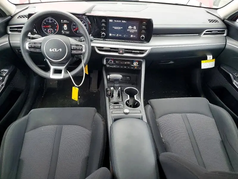 2022 KIA K5 LX  