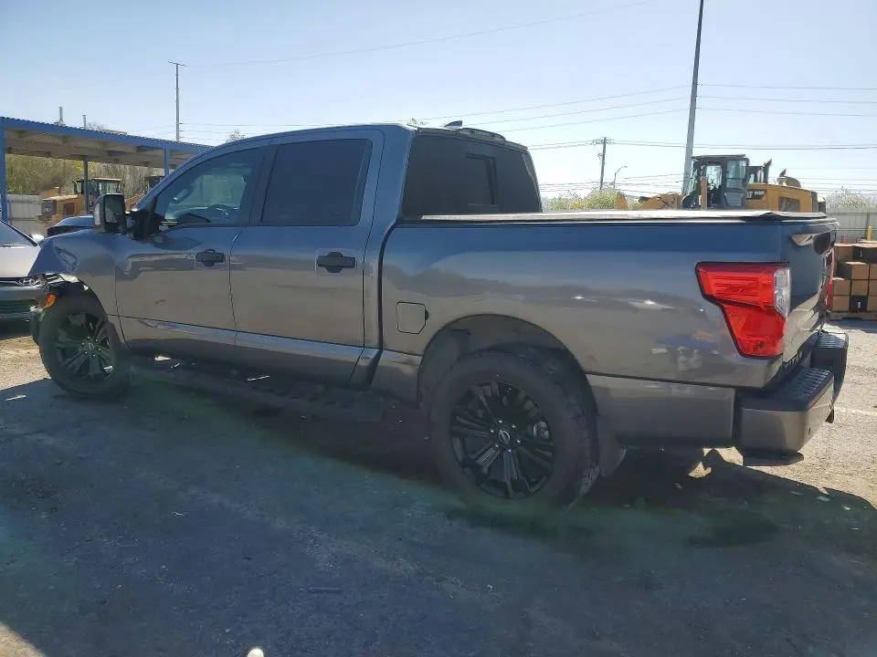 2023 NISSAN TITAN SV  
