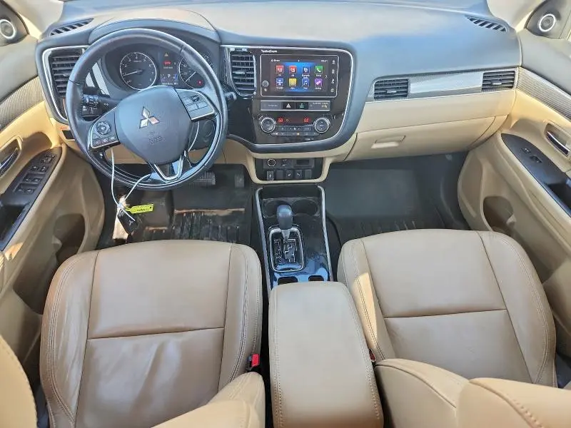 2019 MITSUBISHI OUTLANDER SE  