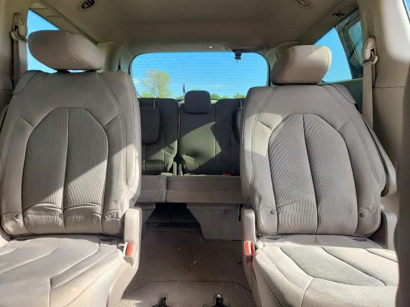 2017 CHRYSLER PACIFICA LX  