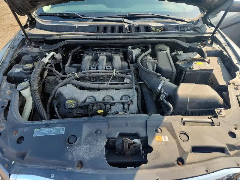 2011 FORD TAURUS SEL  