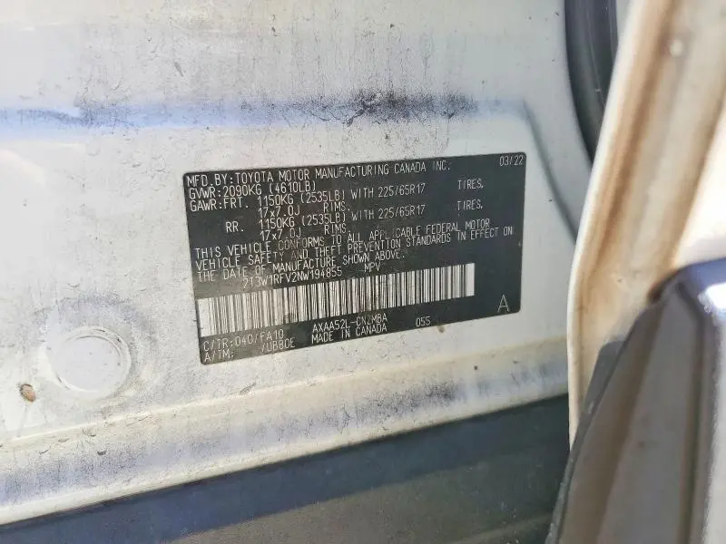 2022 TOYOTA RAV4 XLE  