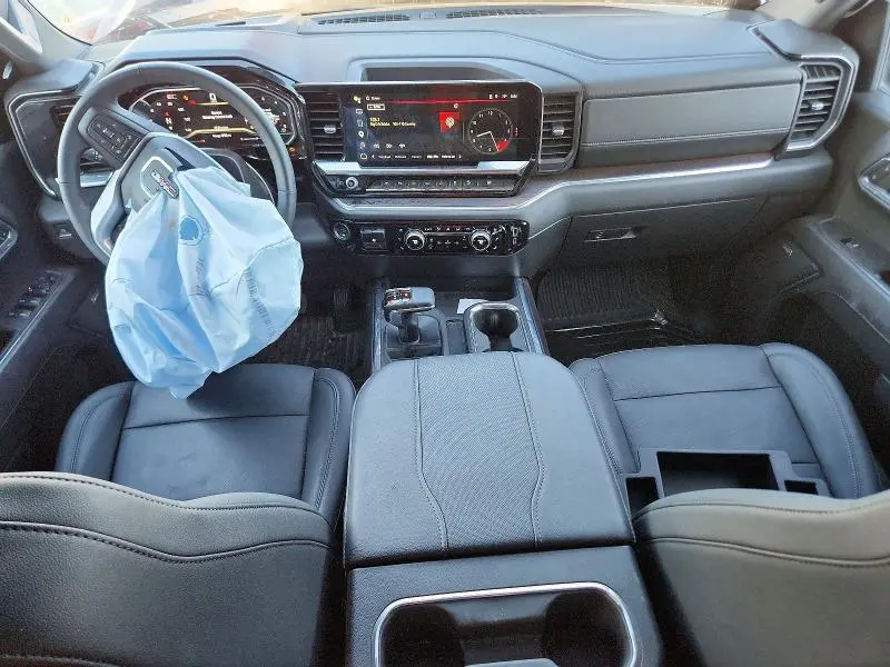 2024 GMC SIERRA K1500 SLT  
