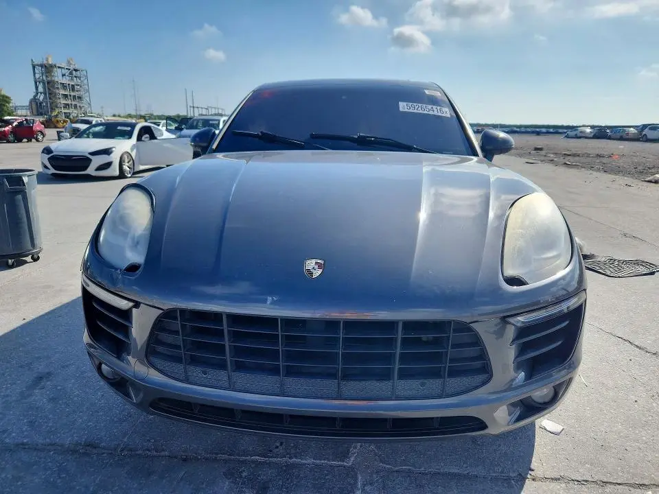 2016 PORSCHE MACAN S  